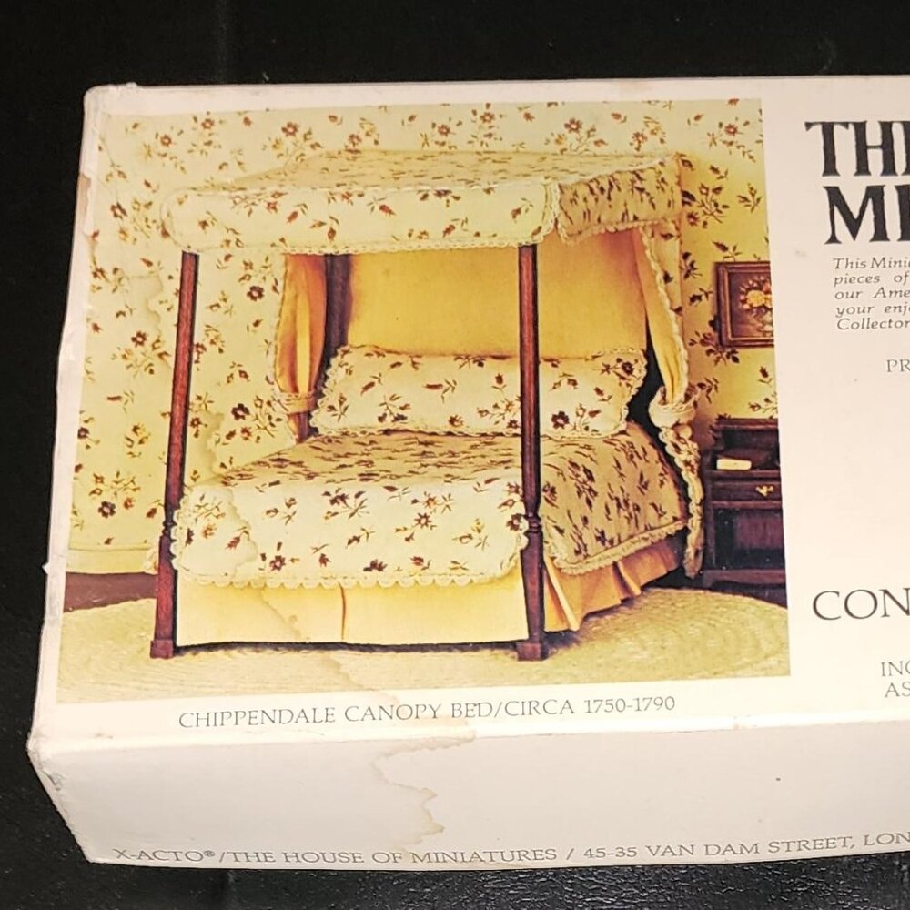 X-Acto The House of Miniatures #40014 Chippendale Canopy Bed - Picture 3 of 3